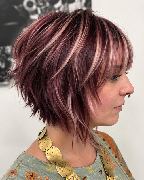 Fine hair doesn’t mean boring hair. ✨ This textured shaggy bob / bixie-inspired cut was designed to (..)
