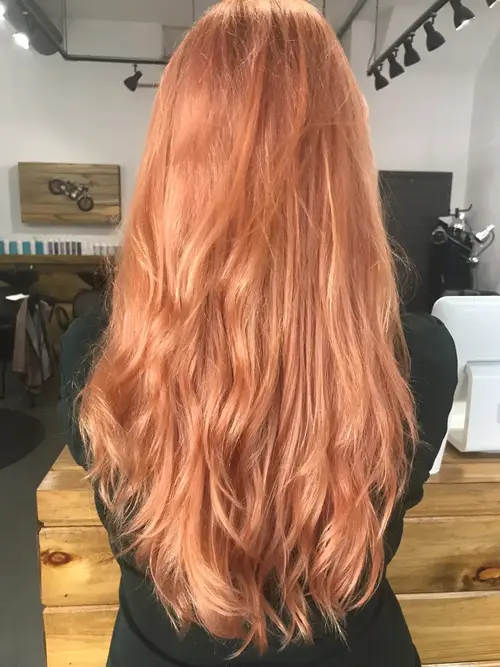 This soft baby copper sits beautifully between strawberry blonde and traditional copper. It has that(..)